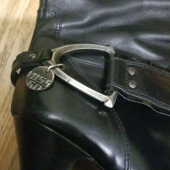 Boots - Picture 2 of 4